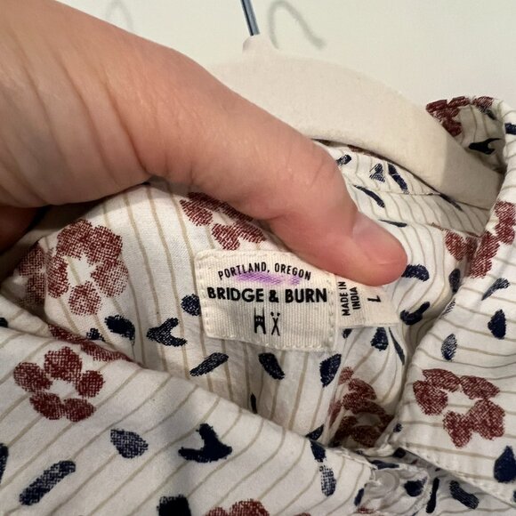 Bridge and Burn Shirt Dress Sz L, block floral print, white, EUC - Picture 3 of 4